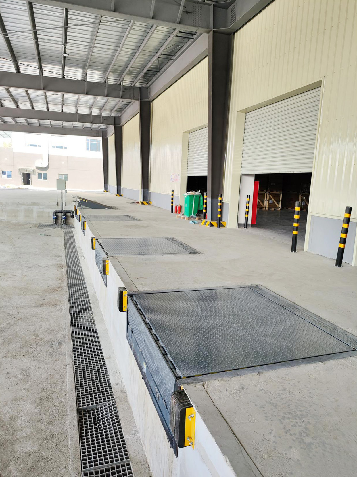 卸货平台_0003_3b292df5e0fe992576d1acc38ad87fd08fb171c0 卸货平台_0003_3b292df5e0fe992576d1acc38ad87fd08fb171c0