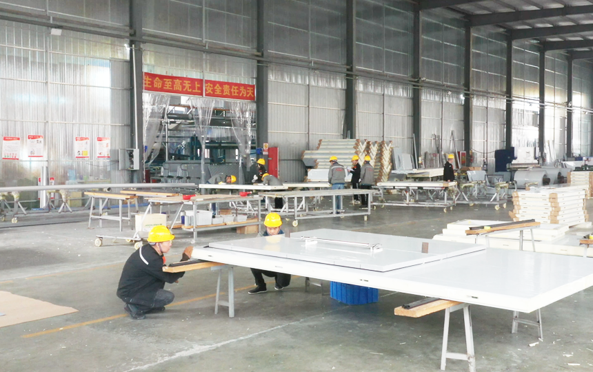 Cold storage panel assembly